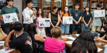 Se desarrolló un conversatorio sobre Derechos Humanos en el marco del mes de la memoria