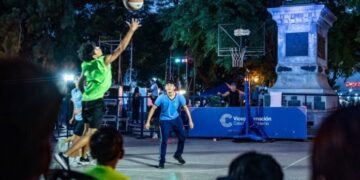El Básquet 3×3 y el Rap colmaron La Plaza 25 de Mayo