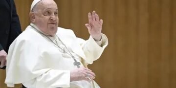 El Papa Francisco reapareció en público y rezó ante la Virgen de Santa María la Mayor