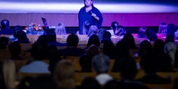 Exitoso primer encuentro del Ciclo de Conferencias Municipal sobre Innovación Educativa