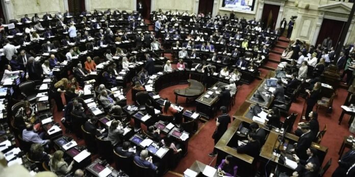 Ficha Limpia en suspenso: crecen las dudas sobre el verdadero apoyo de los libertarios