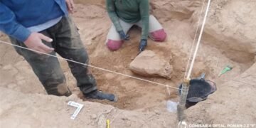 Hallazgo arqueológico en Pomán: encuentran restos óseos y vasijas de más de mil años de antigüedad