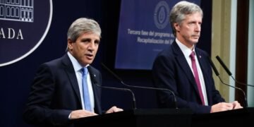 Milei: “Desde este momento eliminamos el cepo cambiario de la economía argentina para siempre”