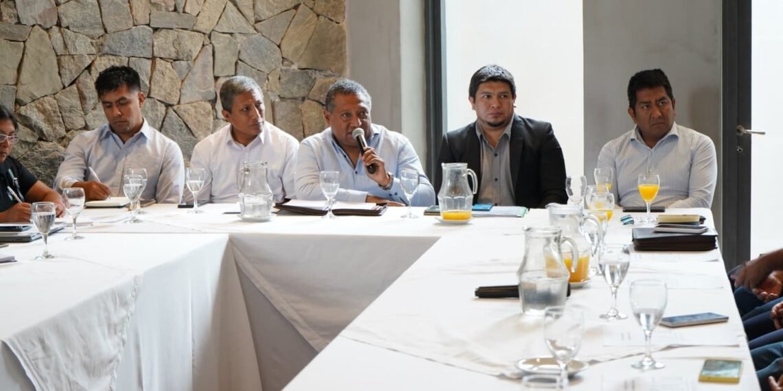 Proveedores mineros logran representación en la actividad minera de Antofagasta de la Sierra