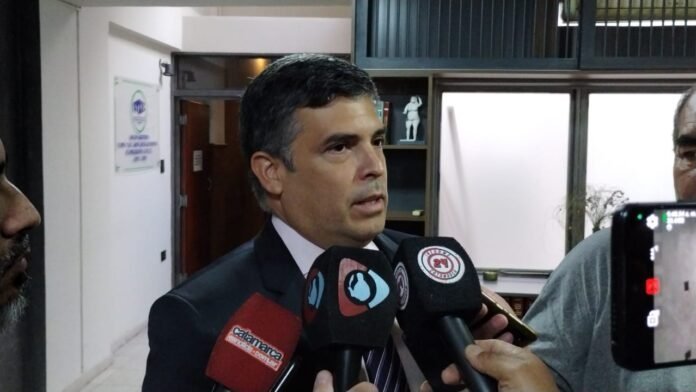 Rosales: “La reforma constitucional busca cortar privilegios y dar certeza institucional”