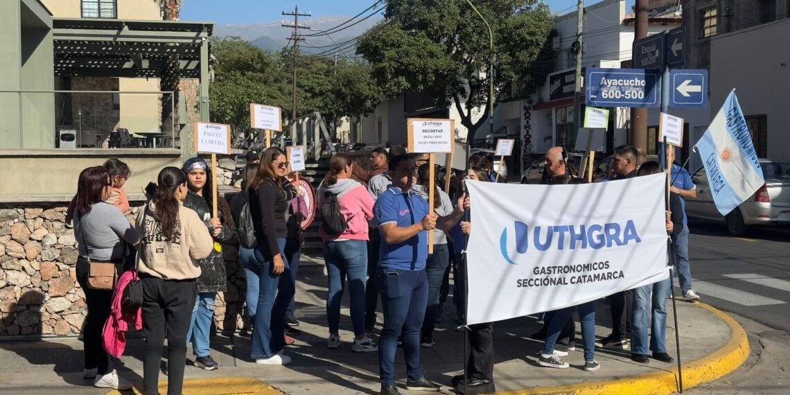 Trabajadores gastronómicos piden que se revea el contrato de concesión a la firma del Hotel Casino Tandil SA