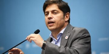Tras el decreto del «axelismo», en el peronismo ya debaten una inminente disputa entre Kicillof y Cristina Kirchner