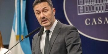 UxP busca interpelar a Petri por ejercicios antidisturbios ilegales de la Armada