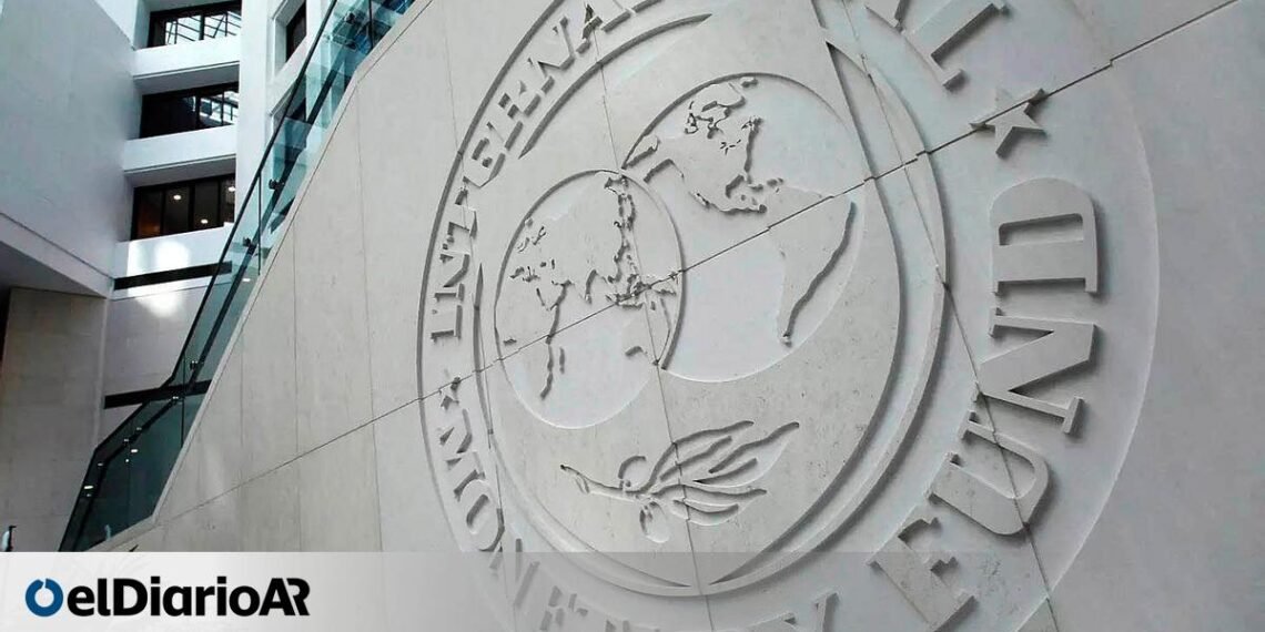 En medio del acuerdo de Milei con el FMI, el país tiene que cancelar US$620 millones de la deuda que tomó Macri