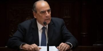Francos adelantó que el proyecto para usar dólares sin declarar estará listo “la próxima semana”