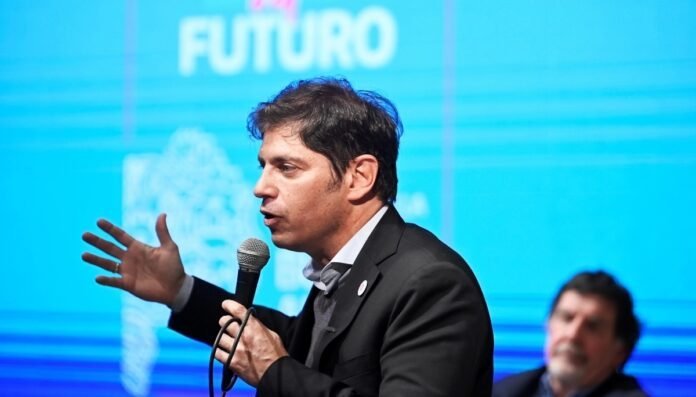 Kicillof se reunió con la CGT y criticó con dureza el rumbo económico del Gobierno