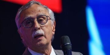 «La gente está harta»: Caputo anticipó que se eliminarán requerimientos de información para mover dinero