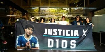 La tarta de atún de Luque, el llanto de las hijas de Maradona, el tiempo incierto: eso que dejó un juicio que no fue