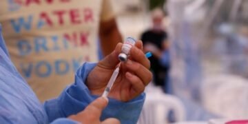 Salud hace la última convocatoria para recibir la segunda dosis de la vacuna contra el Dengue