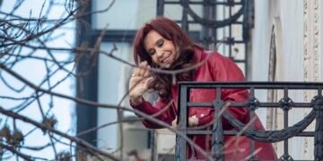 CFK, con tobillera electrónica: la condición que le impuso la Justicia para la domiciliaria