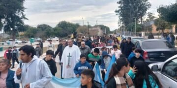 Emotiva misa por el Día del Padre en el cementerio de Capital y cierre de las fiestas patronales en San Antonio