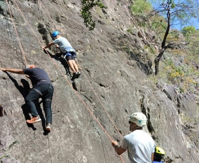 Escalada en El Jumeal: adrenalina asegurada los fines de semana de junio