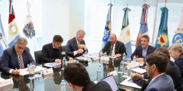 Gobernadores se suman al plan para blanquearlos “dólares del colchón”