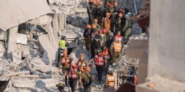 Israel retoma la ofensiva contra Irán y asegura que sostendrá sus medidas de seguridad durante este domingo