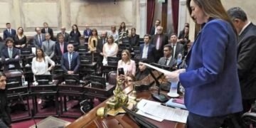 Los senadores tendrán otro aumento y pasarán a cobrar más de $9,5 millones