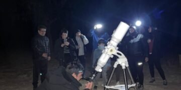 Noche Estelar y Sabores Nativos en el Pueblo Perdido de la Quebrada