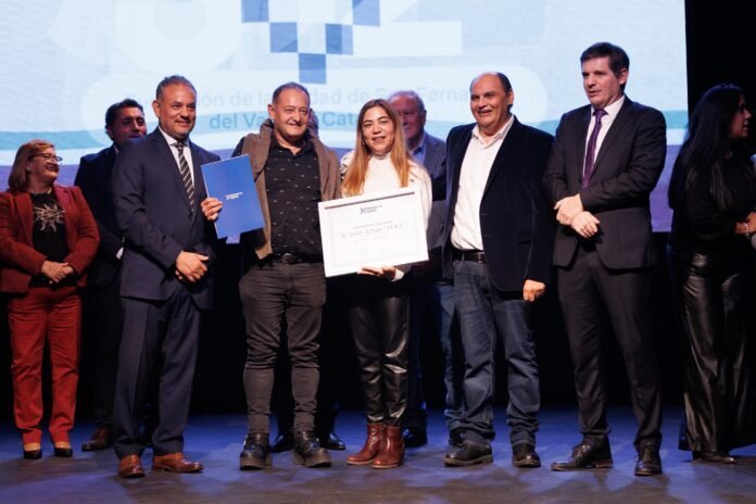 Capitalinos fueron distinguidos con los premios al mérito “San Fernando” y “Vecino Destacado”