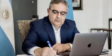 El Gobierno acordó con los viales incremento salarial y bono extraordinario