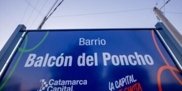 El intendente inauguró una compleja obra de agua, cloacas y asfalto en el barrio Balcón del Poncho