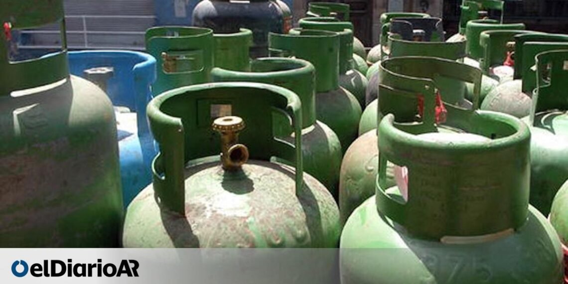 En plena ola polar, el Gobierno nacional mantiene los cortes de gas y liberó el precio de las garrafas