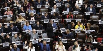 La oposición logró impulsar la emergencia en el Garrahan y la actualización presupuestaria en las universidades