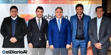 Los gobernadores de cinco provincias se desmarcan de la Casa Rosada y lanzan un frente común anti-Milei para octubre