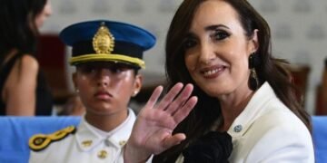 Los próximos pasos de Villarruel: capitalizar los ataques del Gobierno y buscar dónde insertarse políticamente