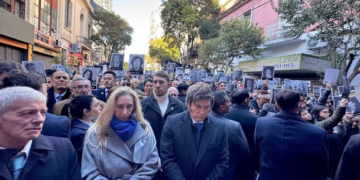 Milei en el aniversario del atentado a la AMIA: “La justicia llegará, cueste lo que cueste”