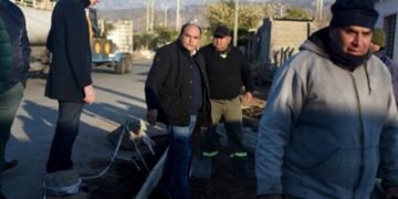 Saadi supervisó los avances de las obras de pavimentación en el barrio La Esperanza