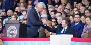 Sin cumbre y sin tregua: Francos y los gobernadores se cruzaron en La Rural en medio de la tensión por los fondos