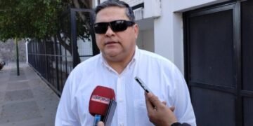 Taxistas y remiseros, molestos por el funcionamiento de Uber durante el Poncho