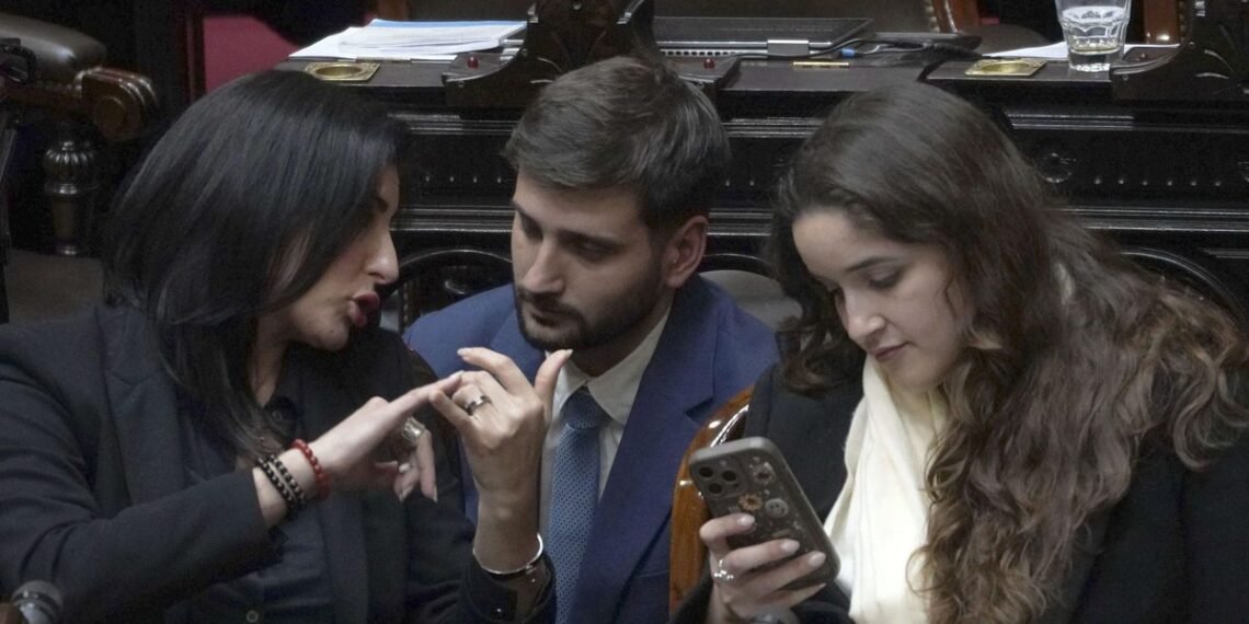 El Gobierno presionó, torció votos y logró blindar el veto al aumento de los jubilaciones