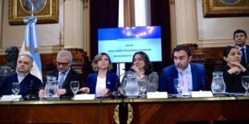 La oposición logró dictamen a favor de la Emergencia Pediátrica en el Senado