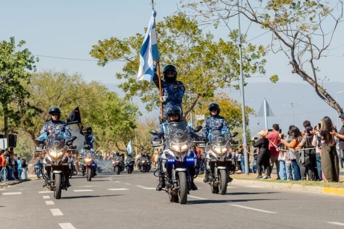 La Policía de Catamarca celebró un nuevo aniversario con un gran desfile