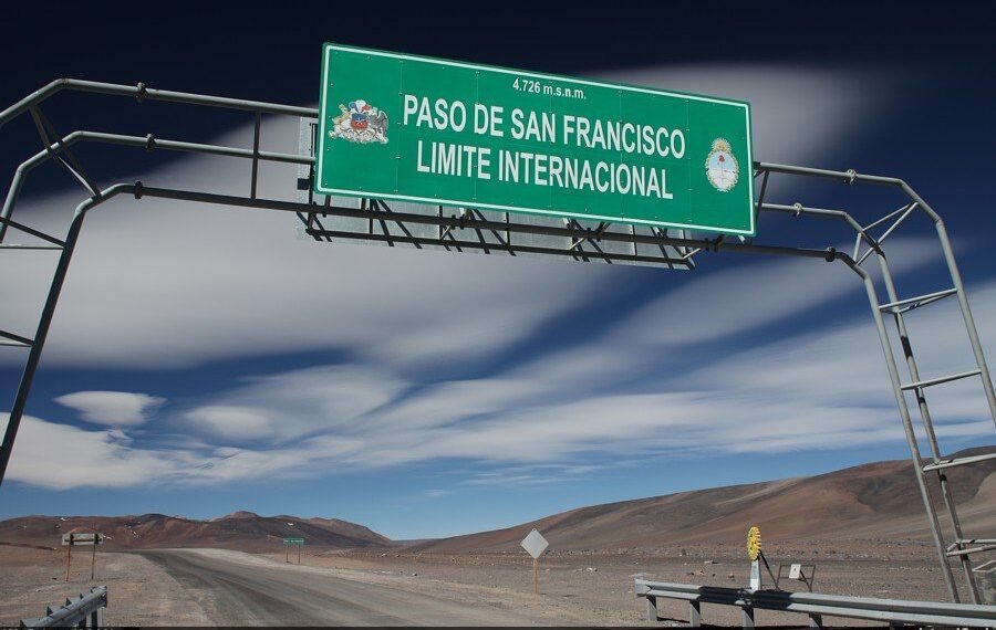 Por intensas nevadas, mañana permanecerá cerrado el Paso de San Francisco