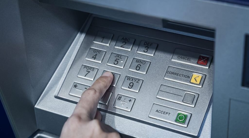 Cronograma de sueldos: docentes y empleados públicos cobrarán con aumento, bono y nuevo piso salarial