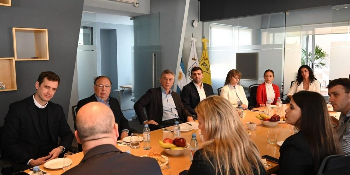 “La mejor oposición posible”: el Plan Macri para después de las elecciones y el operativo despegue del PRO