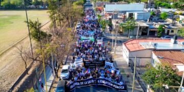 Masiva marcha en Catamarca en defensa de la Educación y la Salud pública