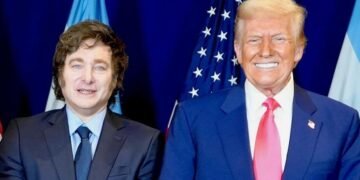 Milei viaja a EEUU con Caputo y se reunirán con la jefa del FMI, mientras buscan un préstamo de Trump