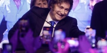 Después del triunfo, Milei encara su primera prueba de gobernabilidad con las provincias