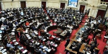 Diputados aprobó ley que limita los DNU de Milei