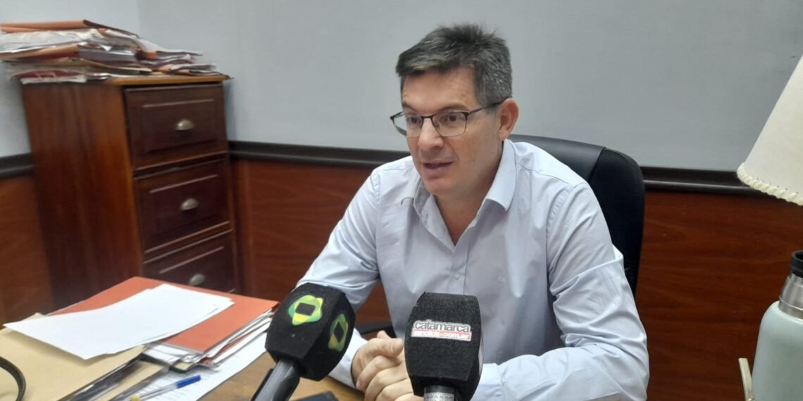 Fernando Navarro recorrió Santa María: reuniones con vecinos y medios locales