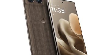 Motorola edge 60 pro en color PANTONE Walnut: la nueva edición con acabado en madera, disponible en Argentina