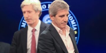 Pese a la firma del acuerdo con EE.UU., el dólar reacciona al alza