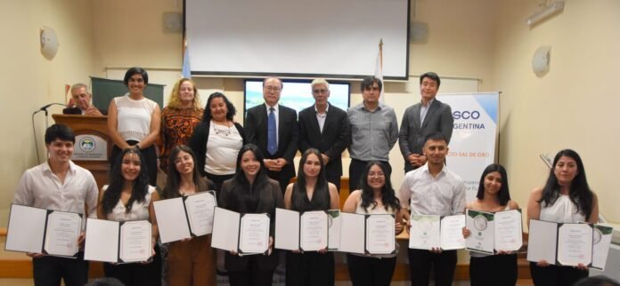 Diez estudiantes de la UNCA fueron seleccionados como beneficiarios de Becas Posco